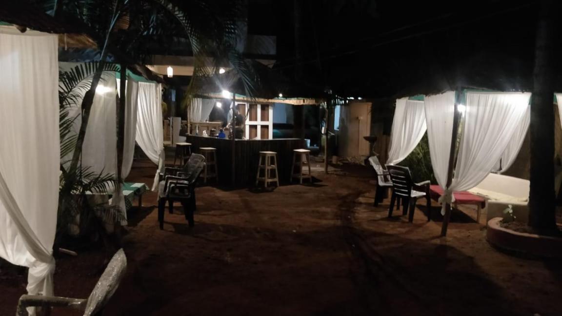 Little Nest Hotel Mandrem Ngoại thất bức ảnh